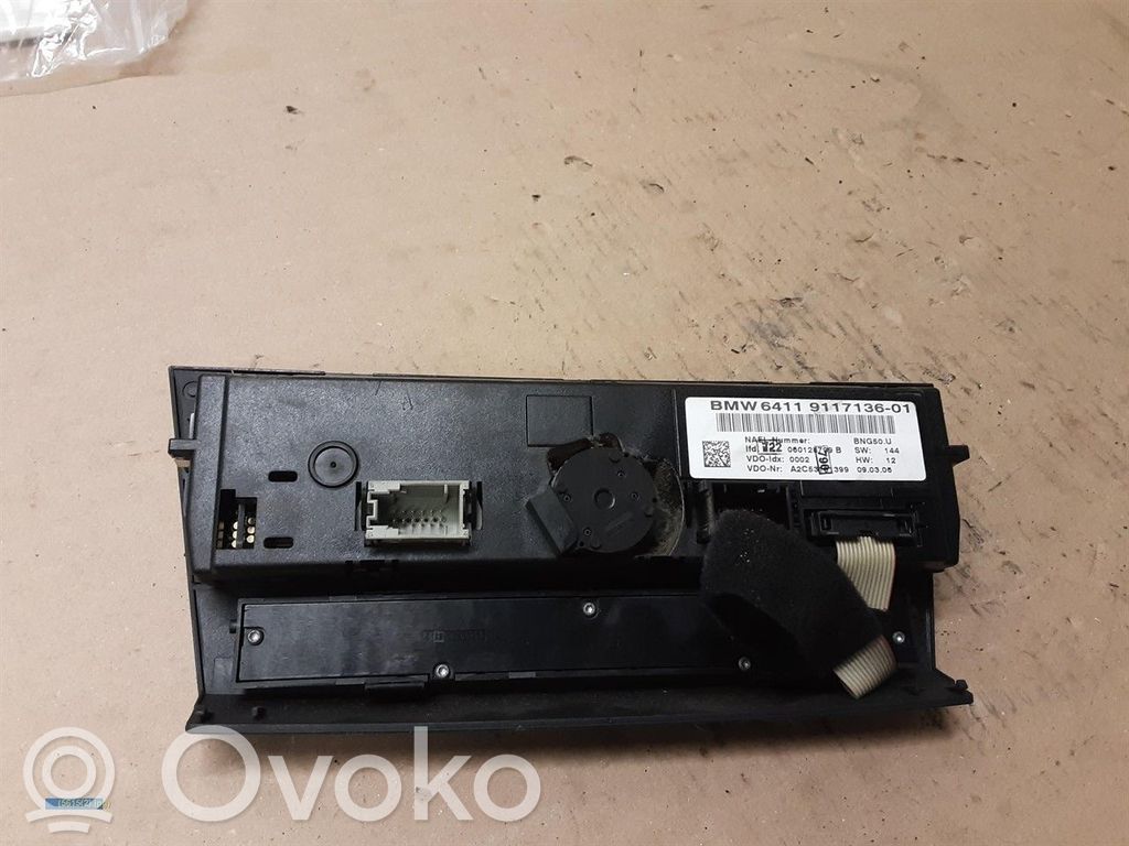 BMW 3 E90 E91 Climate control unit 