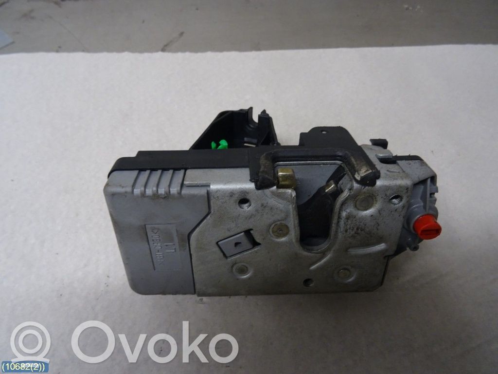 Front door lock   4855193