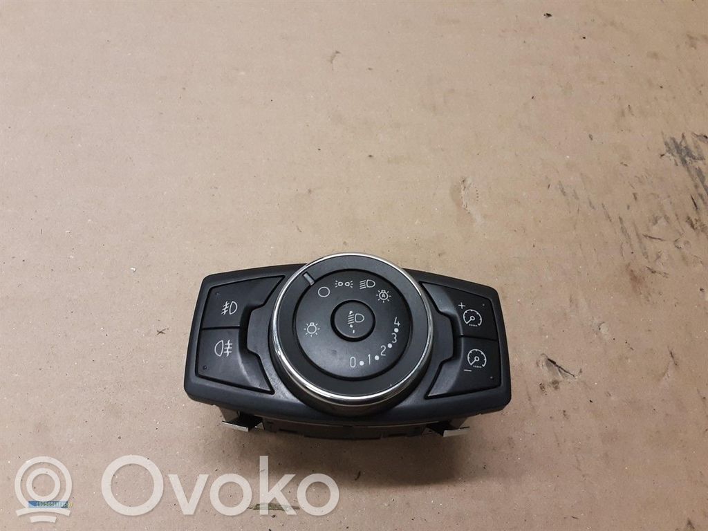 Šviesų jungtukas   5T13A024CC