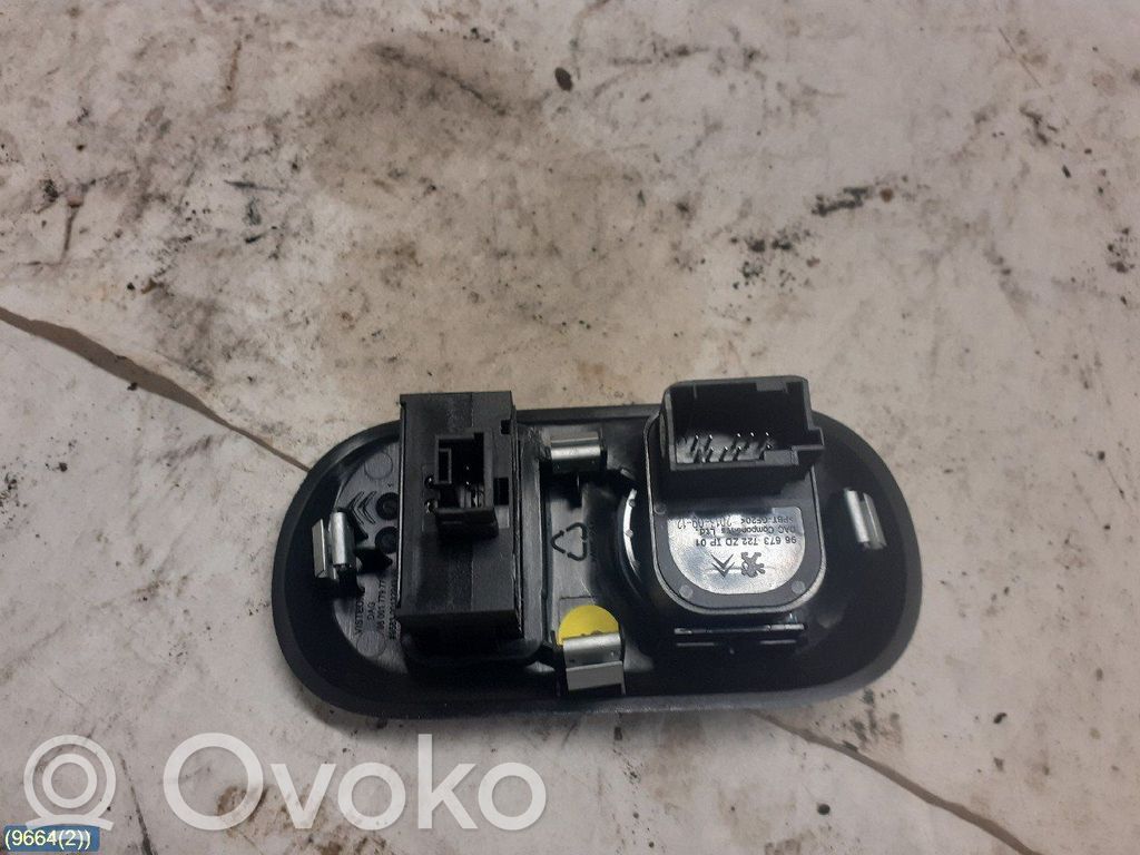 Wing mirror switch   96673722
