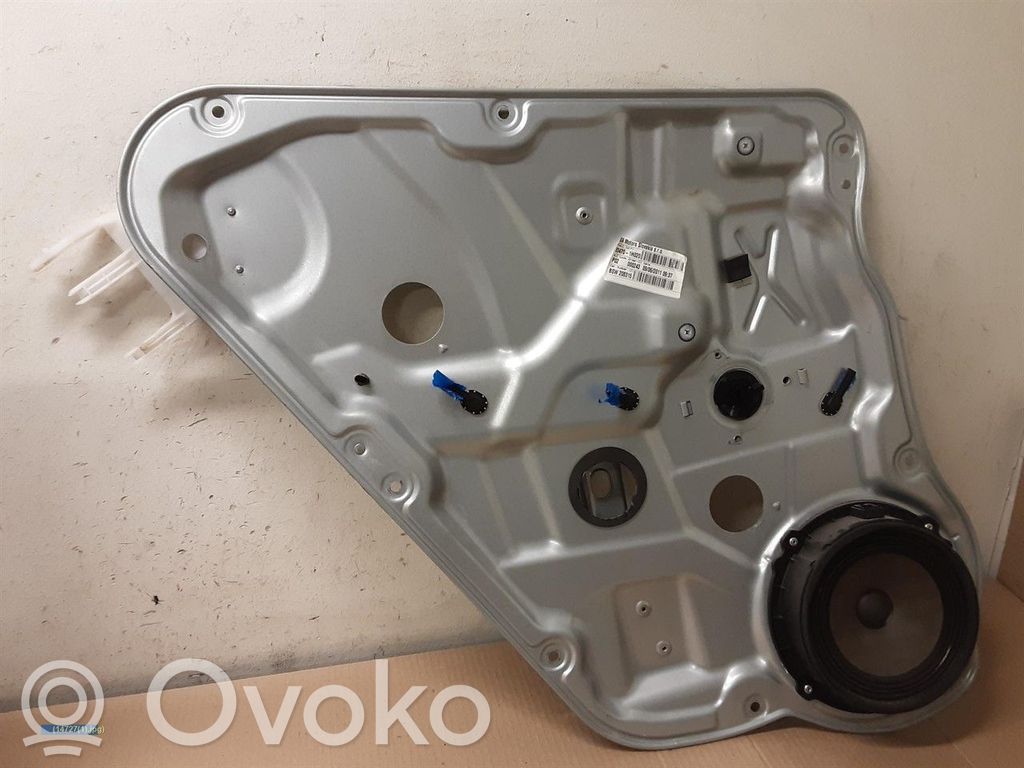 KIA Ceed Mecanismo para subir la puerta delantera sin motor 