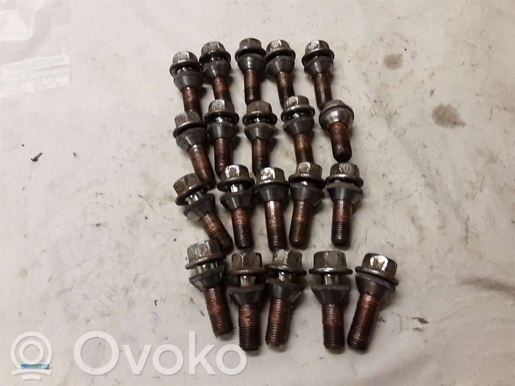 Nuts/bolts