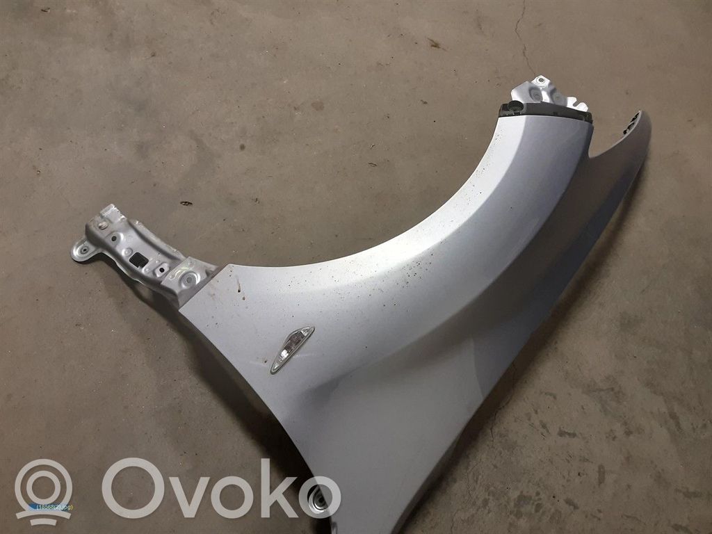 Mazda 6 Sparnas 