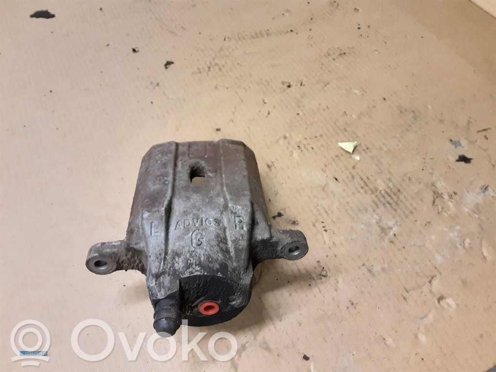 Toyota Prius (NHW20) Zacisk hamulcowy przedni 