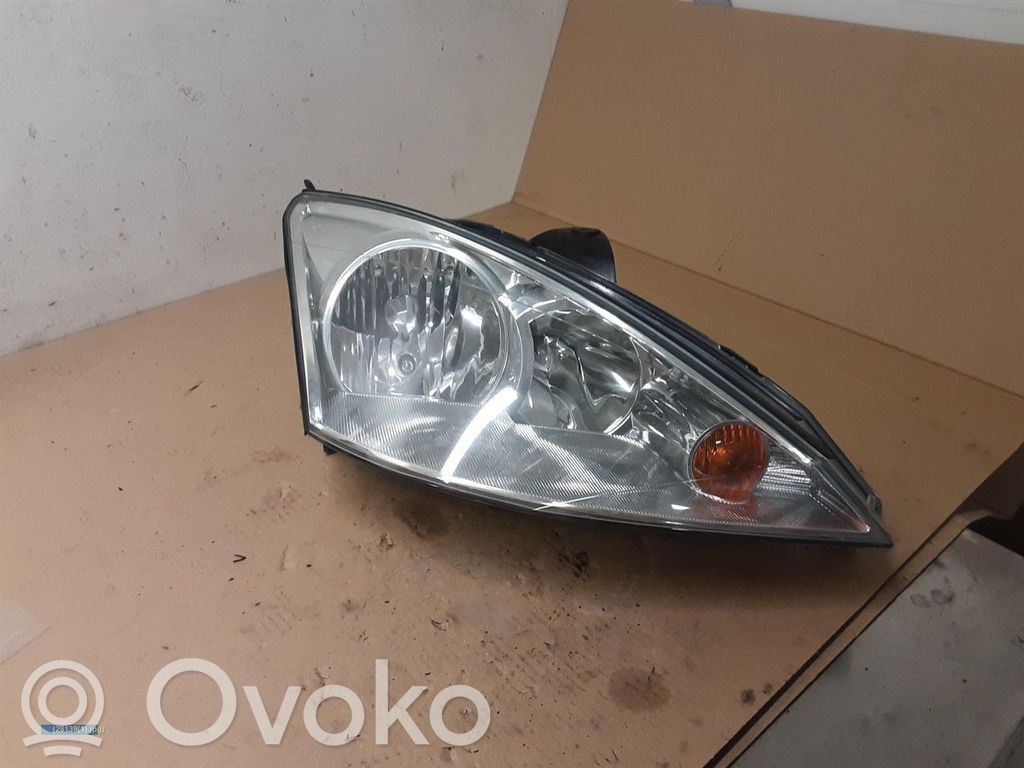 Ford Focus Headlight/headlamp 