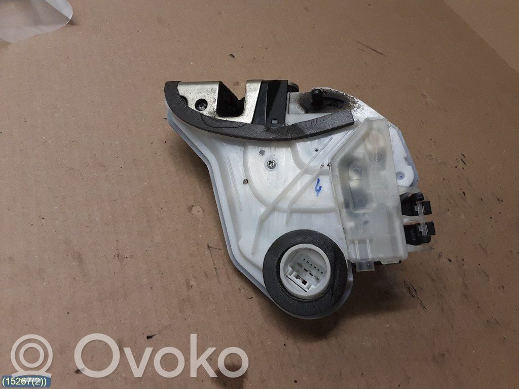 Peugeot 108 Zamek drzwi tylnych 