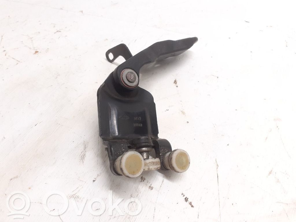 Sliding door upper roller guide/hinge   BK21V25028AE
