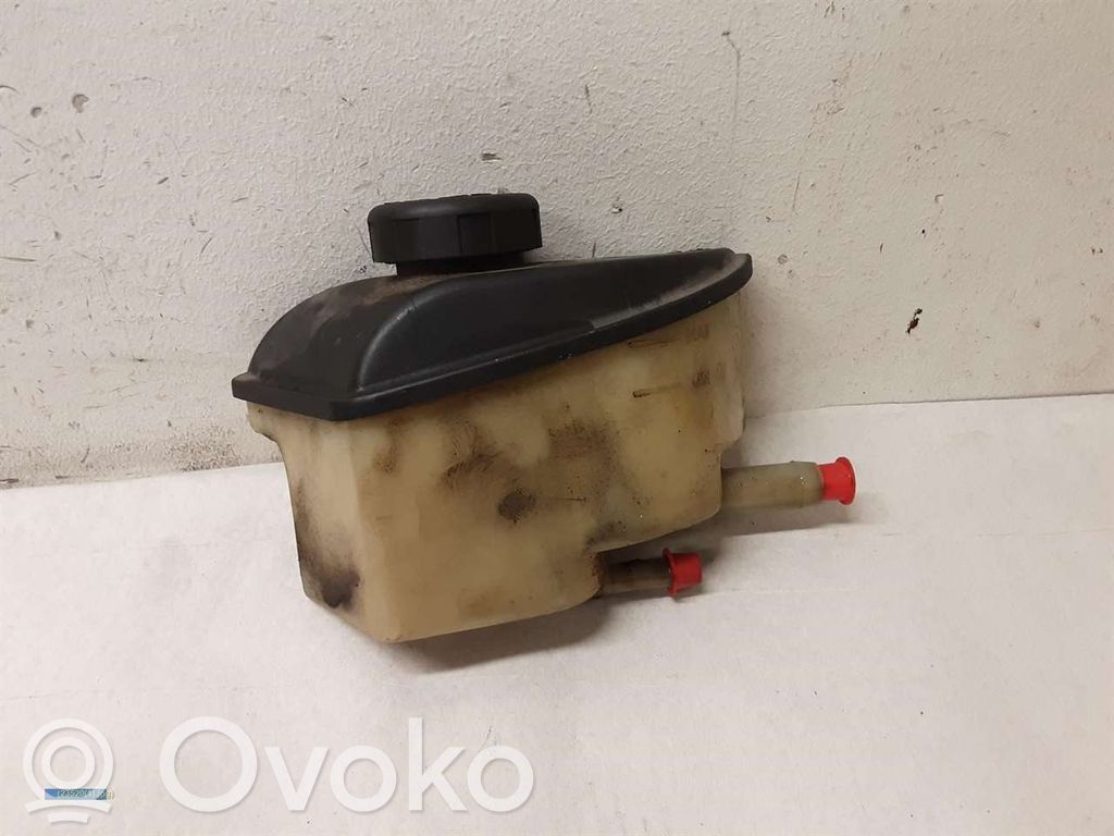Ohjaustehostimen nestesäiliö   4190161