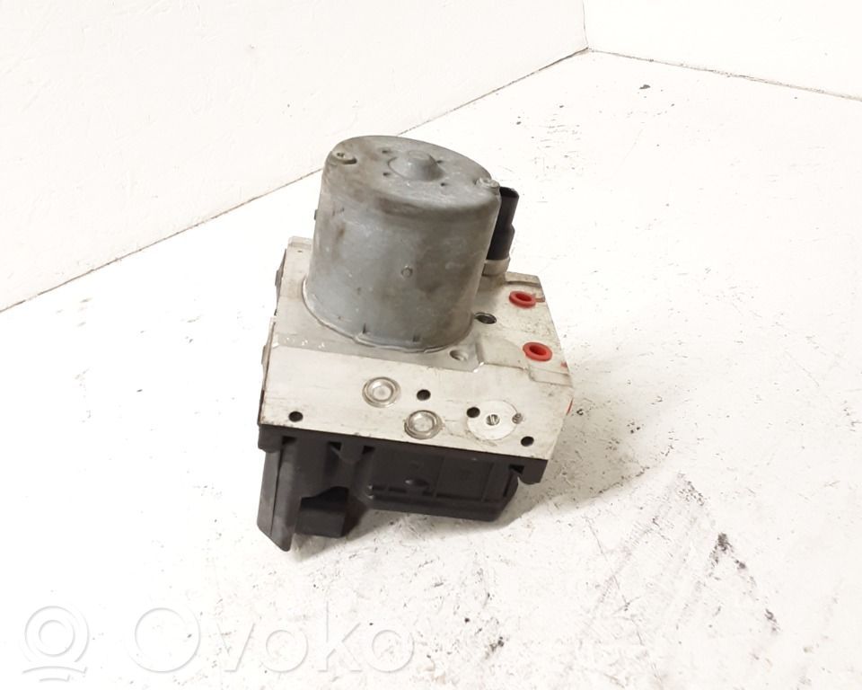 Toyota Corolla Verso E121 ABS Pump 
