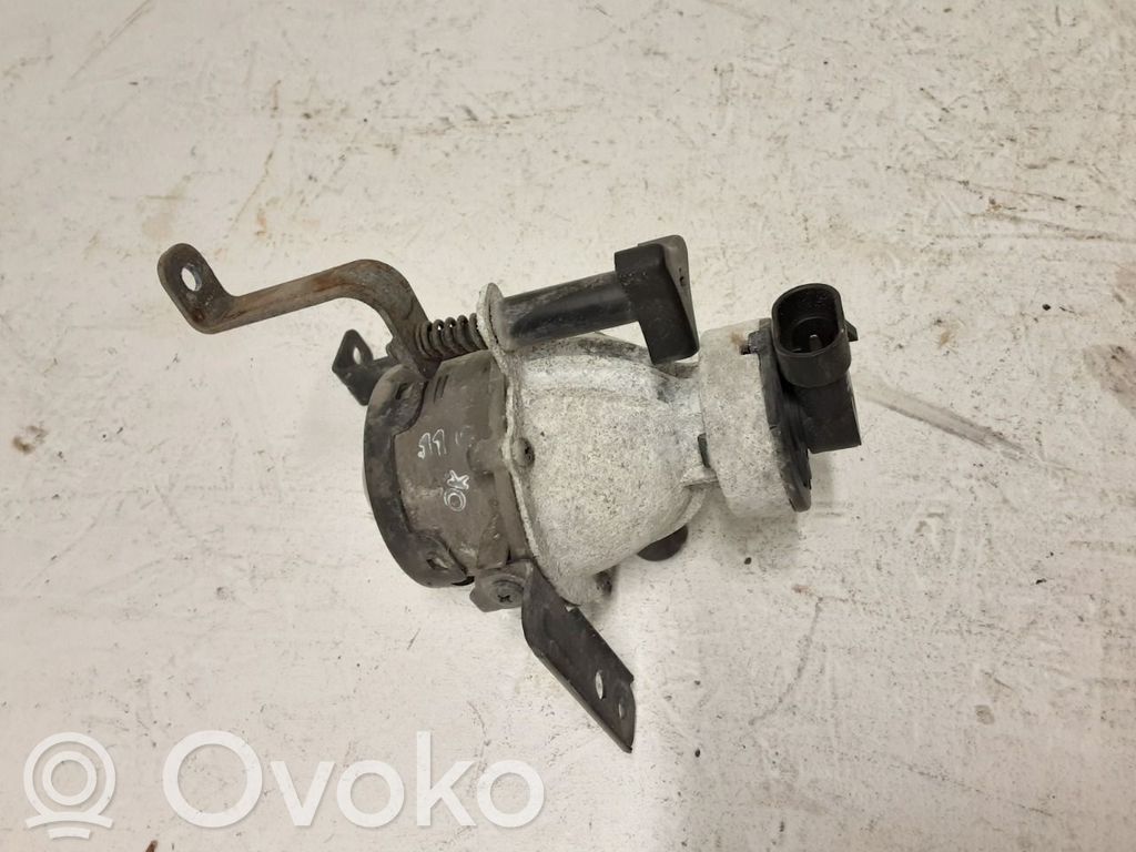 Front fog light   865641H020