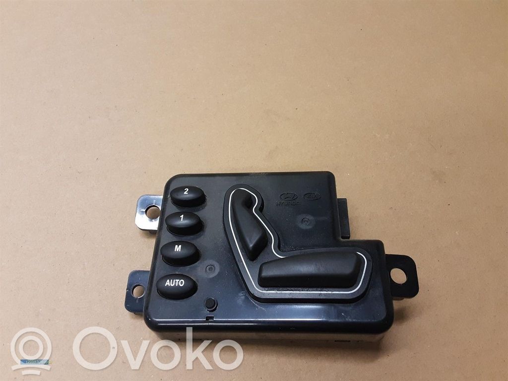 KIA Carnival Przyciski sterowania fotela 