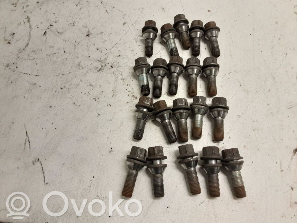 Tuercas/tornillos   31423735