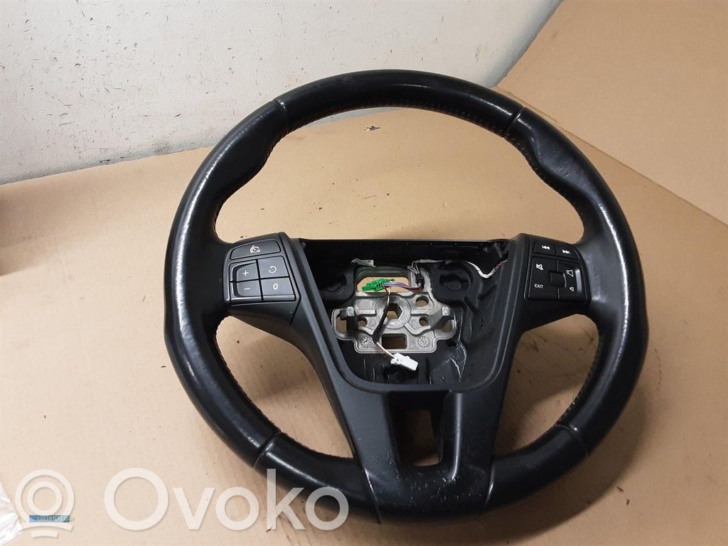 Ohjauspyörä   30756606,34110269
