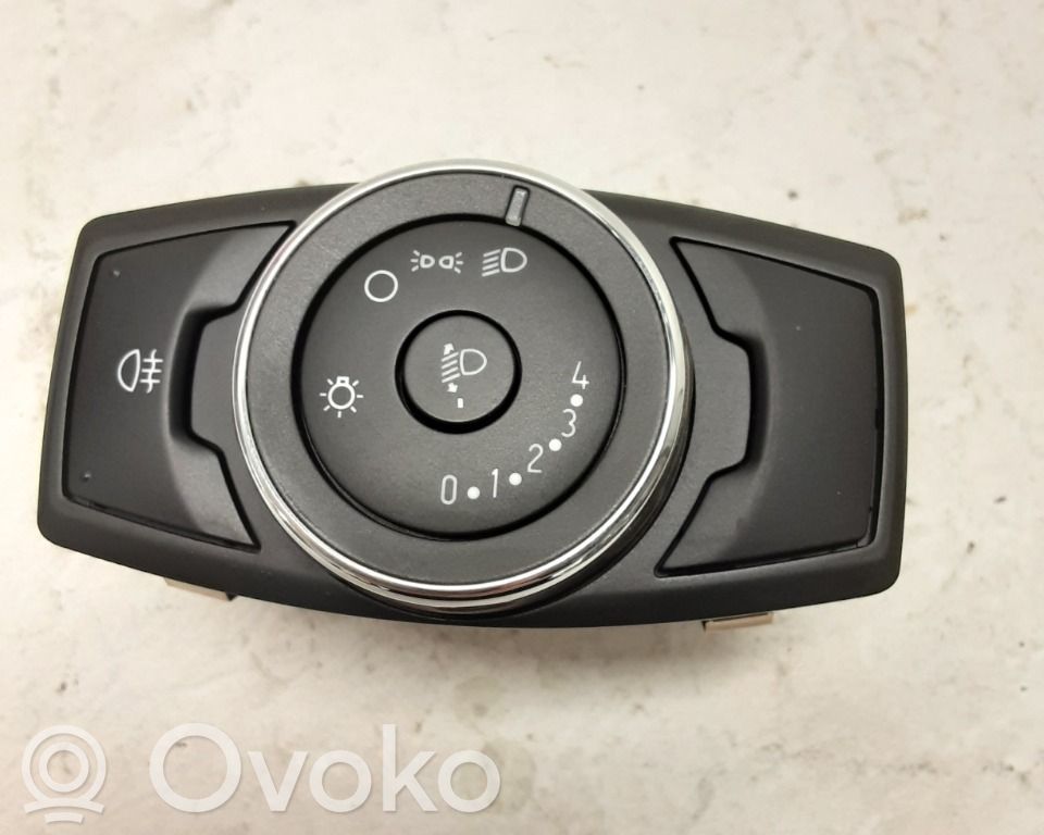 Ford Focus Light switch 