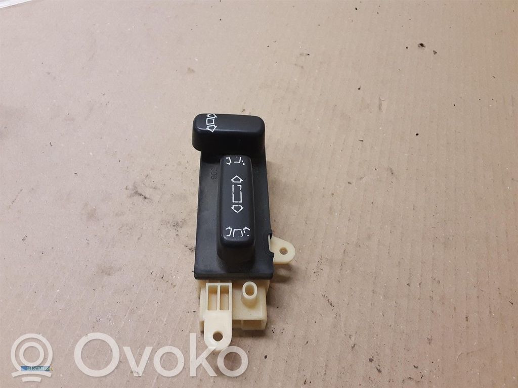 Seat control switch   4883146