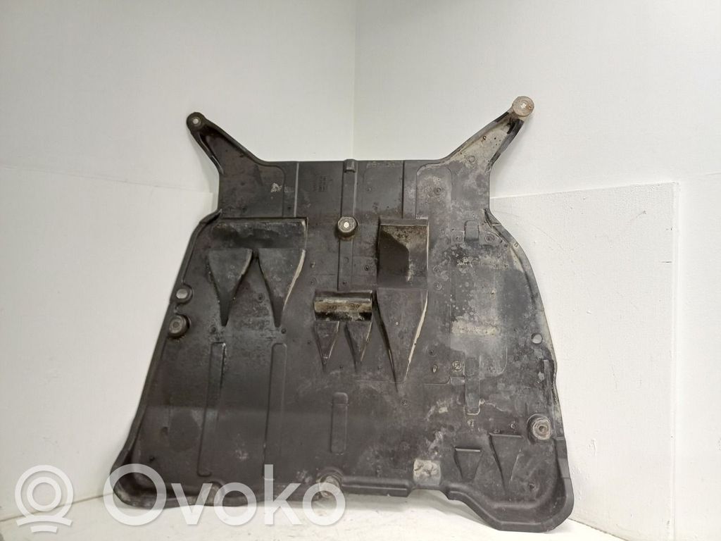 Volvo XC70 Front bumper skid plate/under tray 