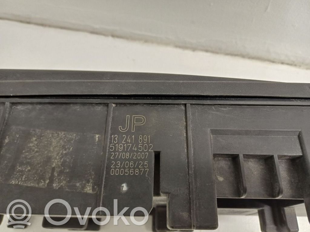 Opel Vectra C Fuse module 