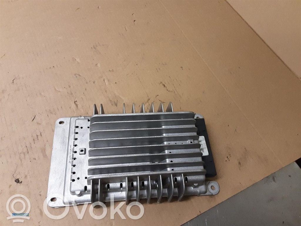 Audi A3 S3 8P Sound amplifier 