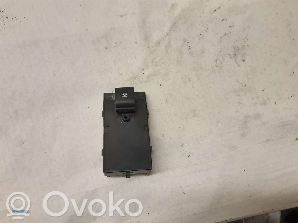 Electric window control switch   13307906