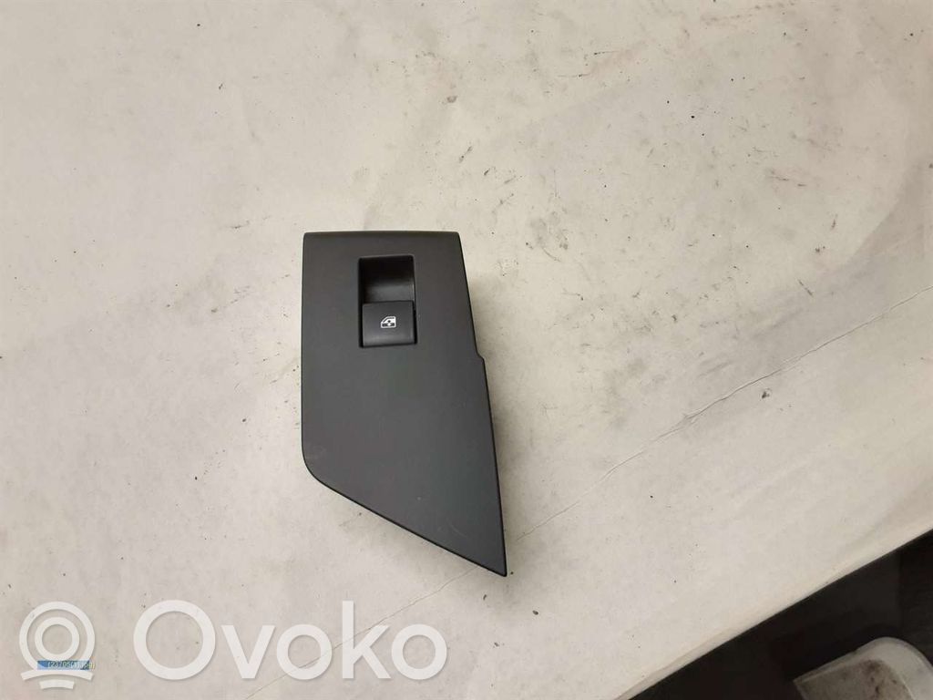 Electric window control switch   13307900
