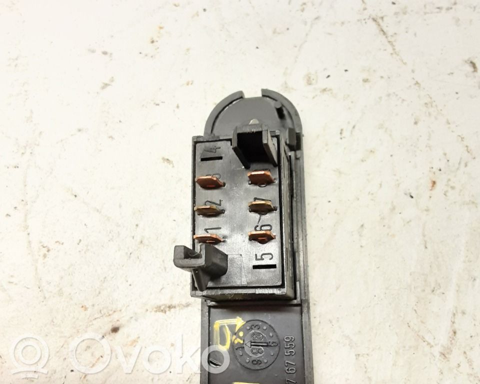Electric window control switch   4519138
