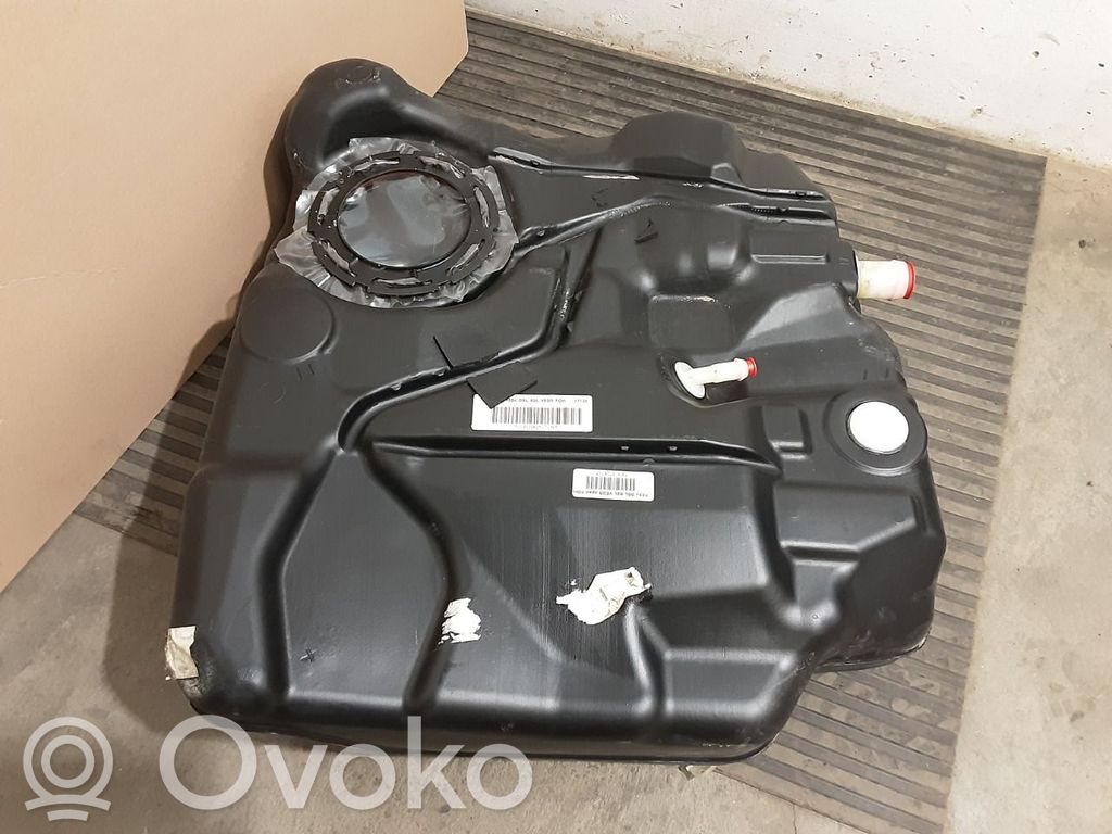 Volvo V40 Polttoainesäiliö 