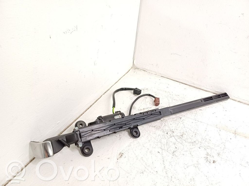 BMW 3 E92 E93 Turvavyön korkeudensäädin 