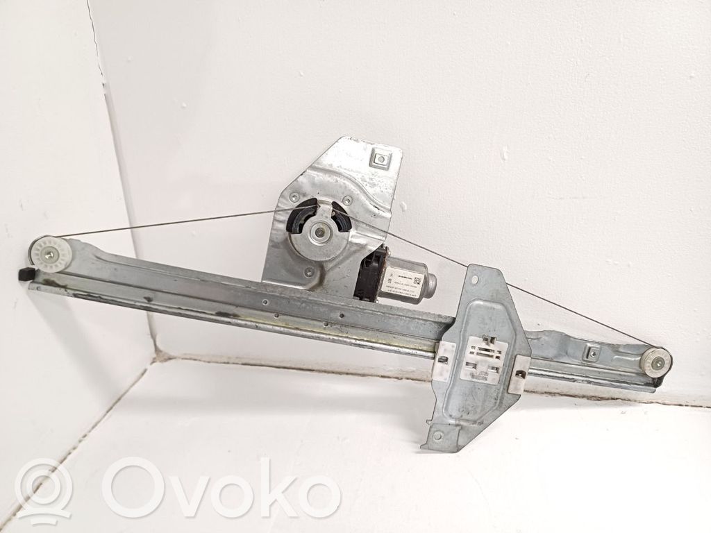 Peugeot Partner Elektryczny podnośnik szyby drzwi przednich 