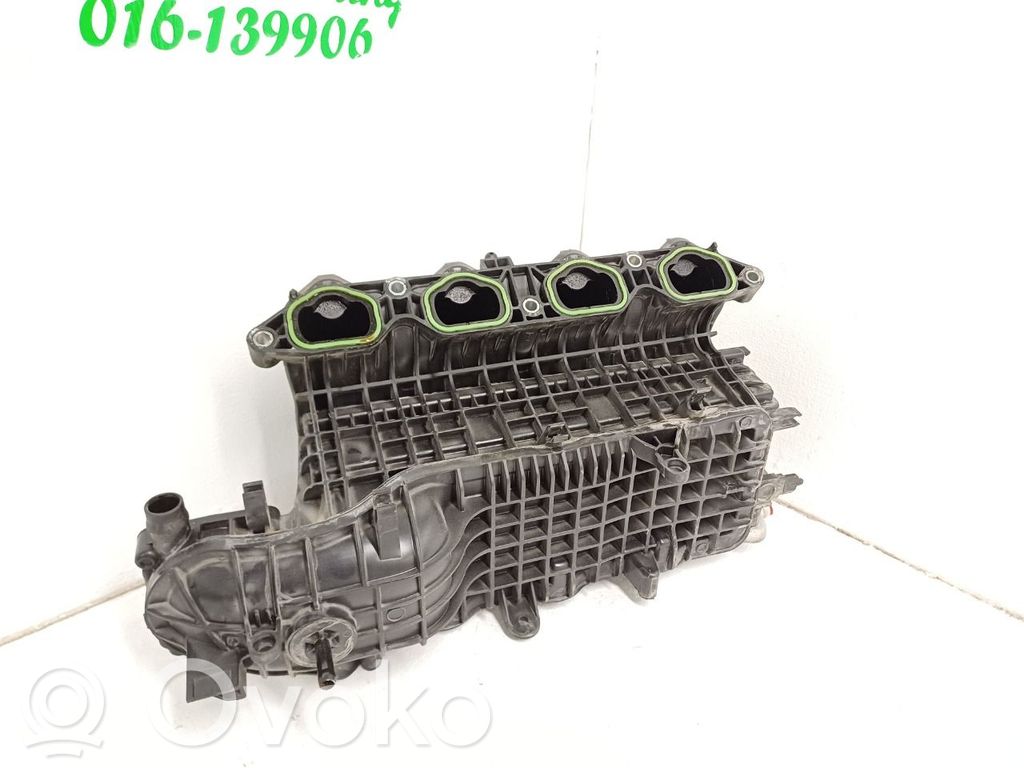 Volkswagen PASSAT B8 Chłodnica powietrza doładowującego / Intercooler 
