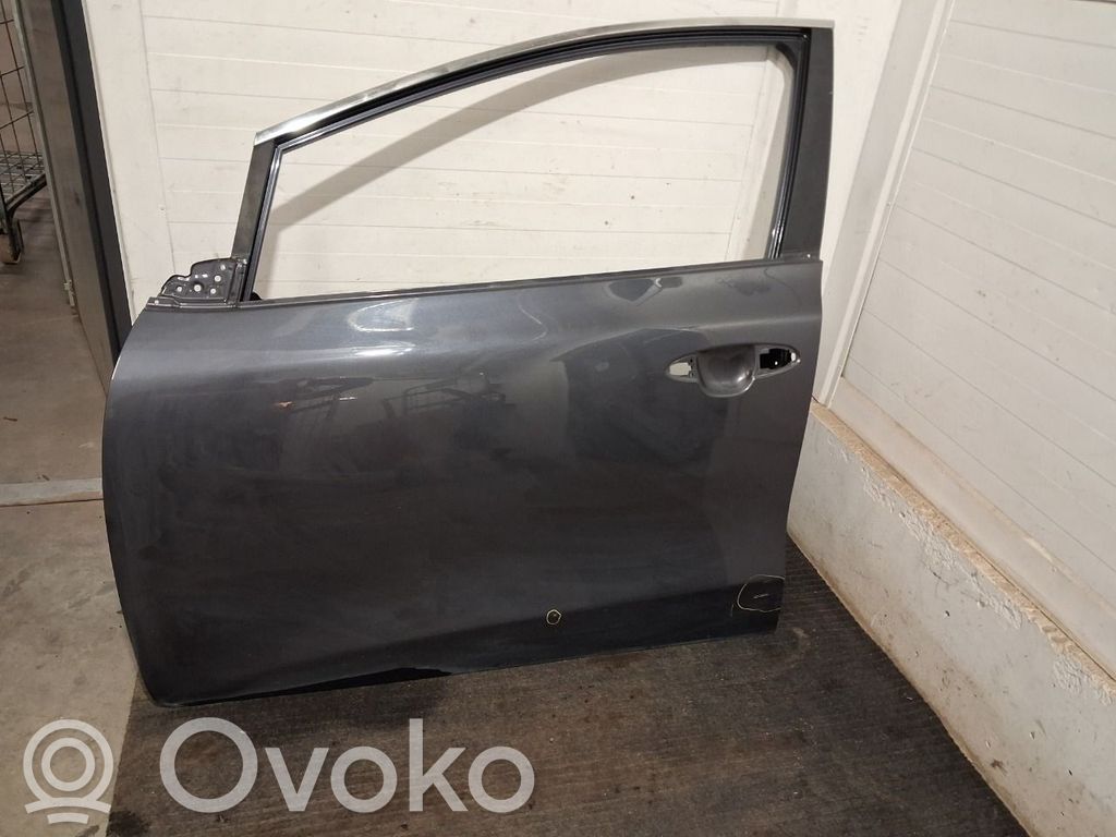 KIA Ceed Front door 