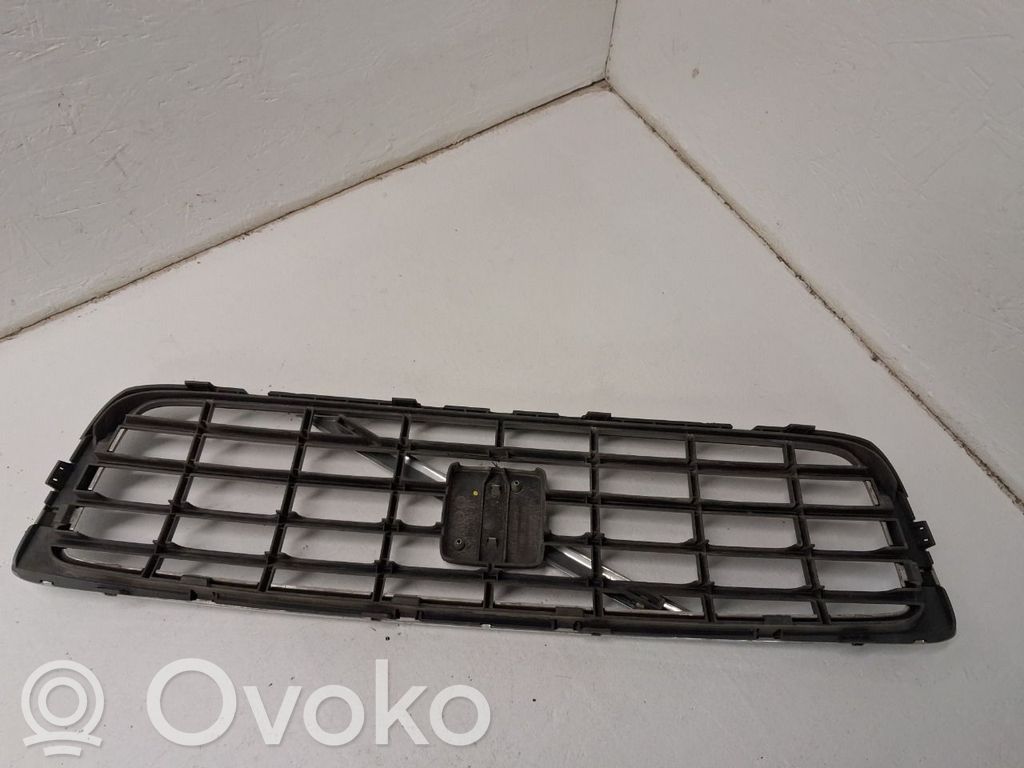 Volvo S80 Etupuskurin alempi jäähdytinsäleikkö 