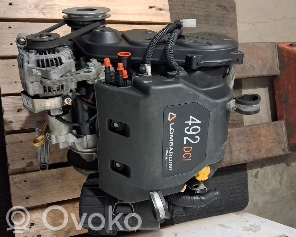 Dzinējs   492DCI