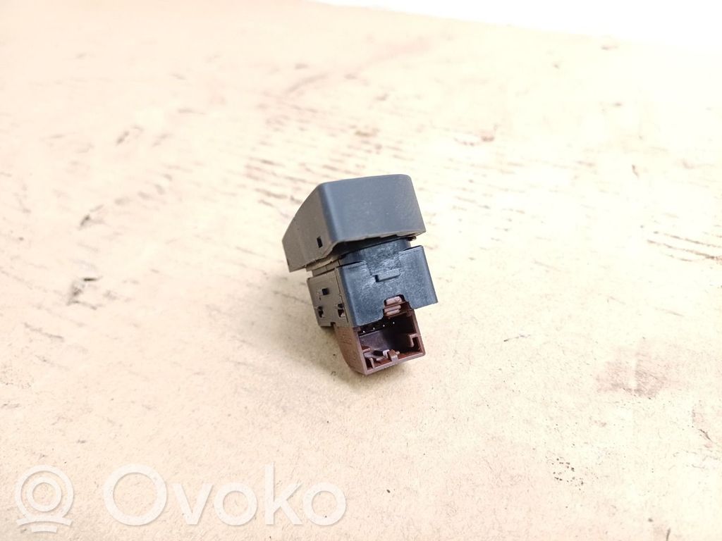 Audi A1 Central locking switch button 