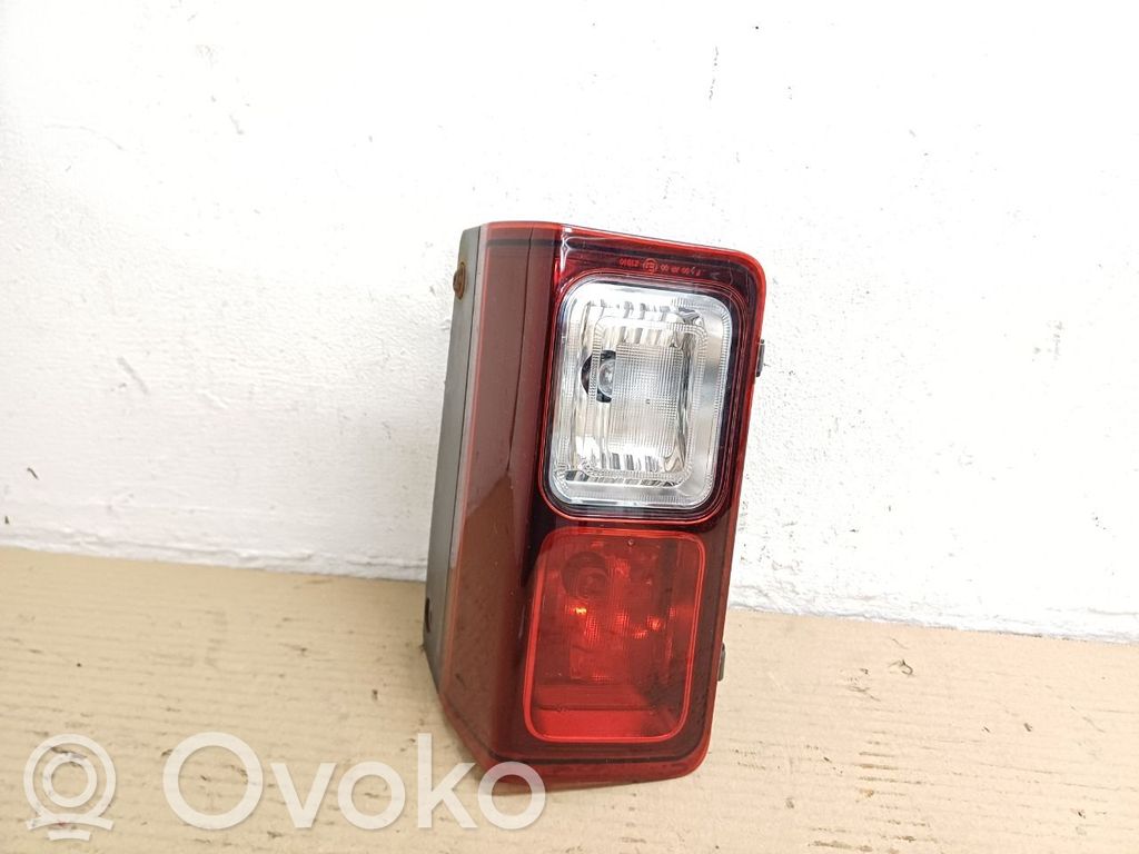 Opel Vivaro Reflector de faros/luces traseros 