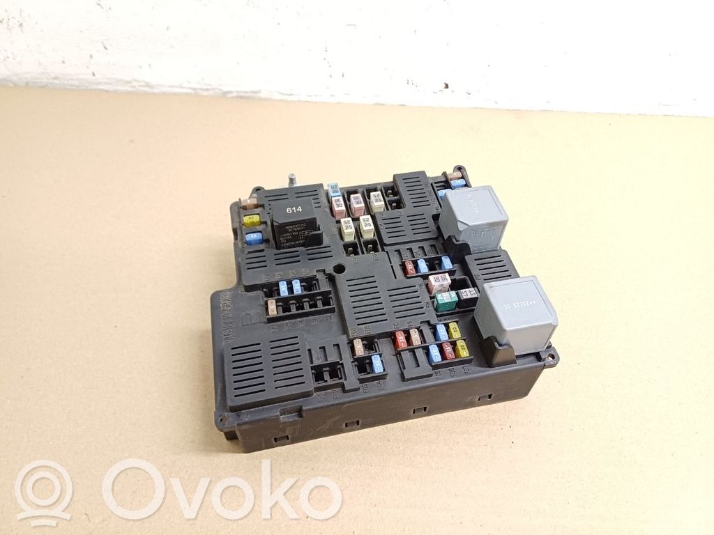 Volvo XC90 Module de fusibles 