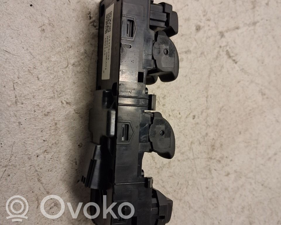 Volvo V40 Cross country Electric window control switch 