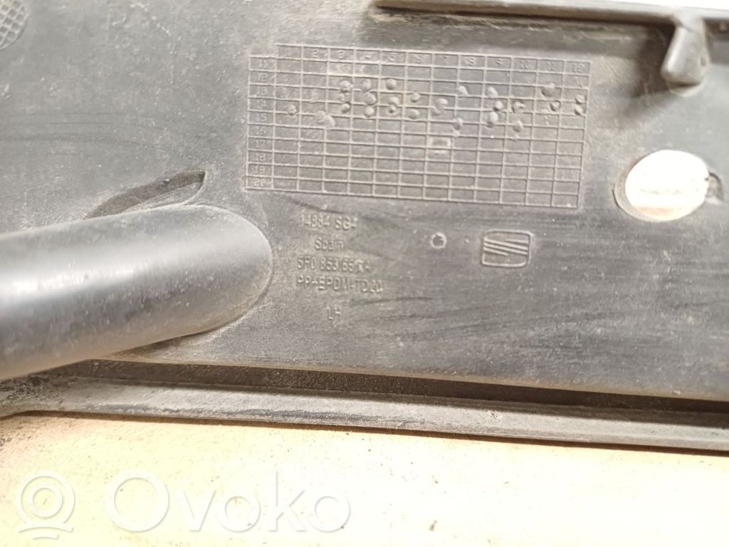 Seat Leon (5F) Grilă/ornament proiector ceață față 