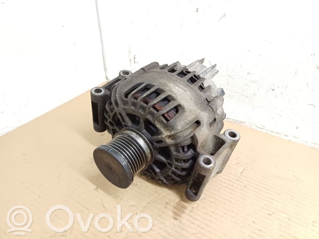 Mercedes-Benz C W204 Alternator 