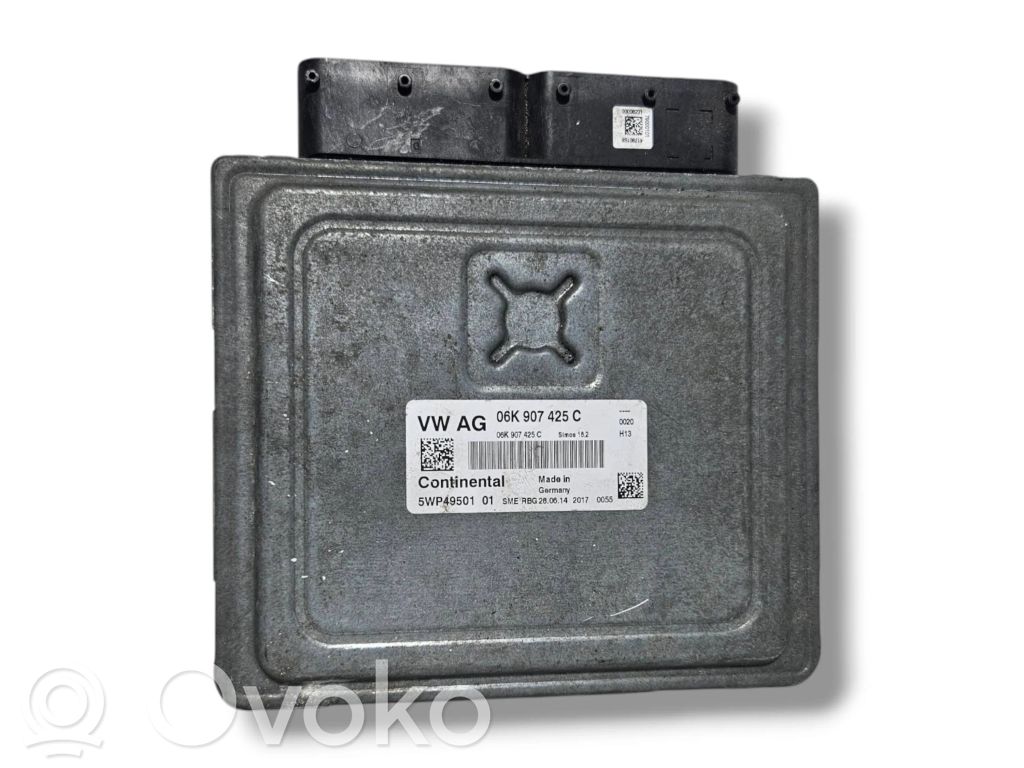 Volkswagen Jetta VI Engine control unit/module 