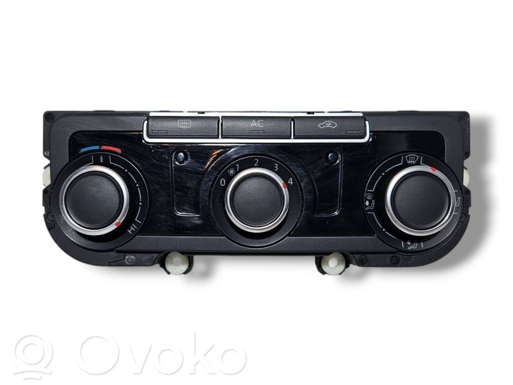 Volkswagen PASSAT B7 Panel klimatyzacji 