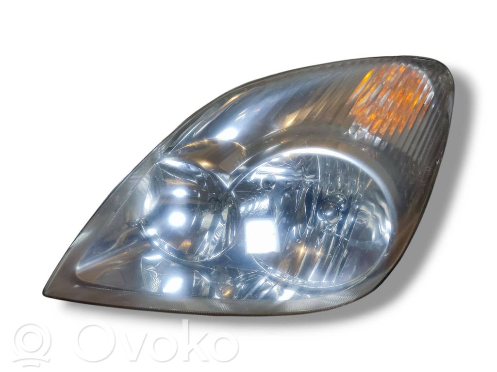 Toyota Corolla Verso E121 Headlight/headlamp 