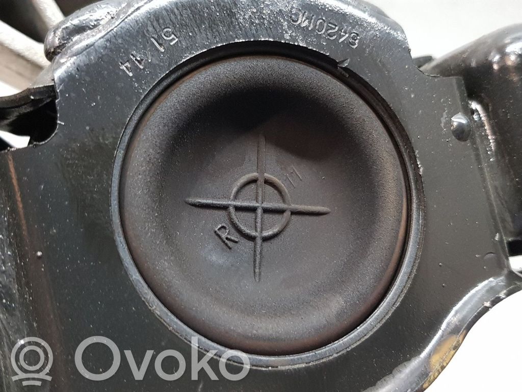 Nissan Qashqai Engine mount bracket 