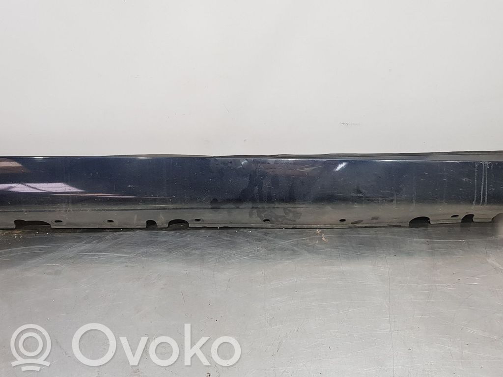 Sill   51778037290