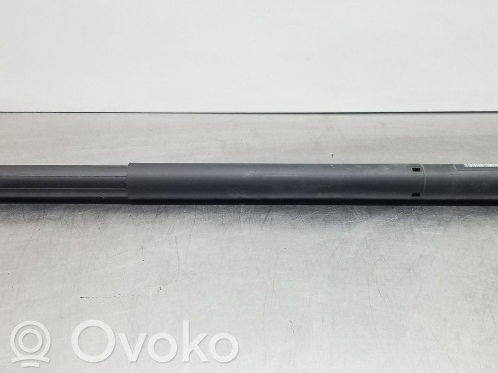 Ford Focus Bagāžnieka amortizators 