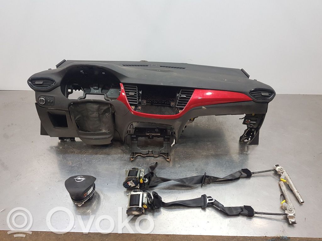 Opel Crossland X Oro pagalvių komplektas 