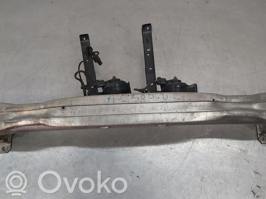 Priekšpusē bampera sija / balka   4E0807109AK