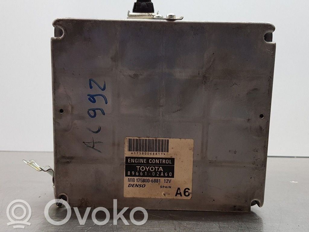 Unidad de control/módulo del motor   8966102A60,MB1758006881