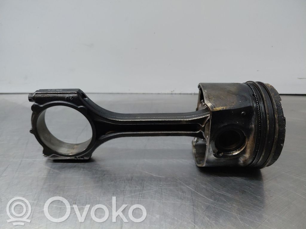KIA Ceed Vaihdelaatikon kannake 