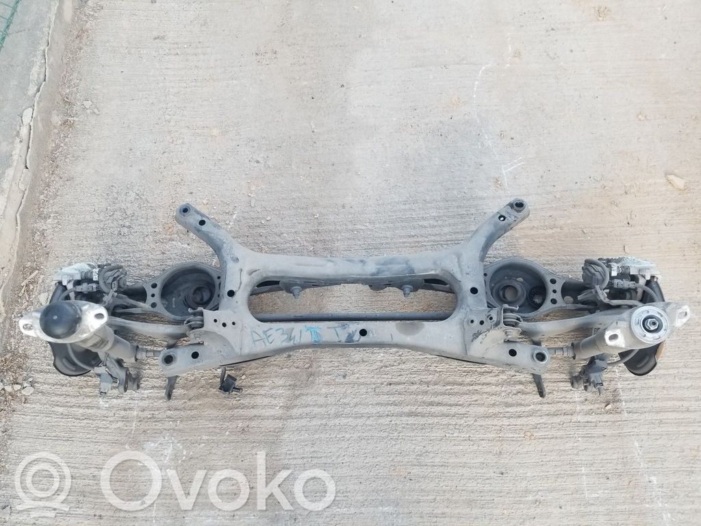 Toyota Corolla E160 E170 Galinis tiltas su reduktoriumi 
