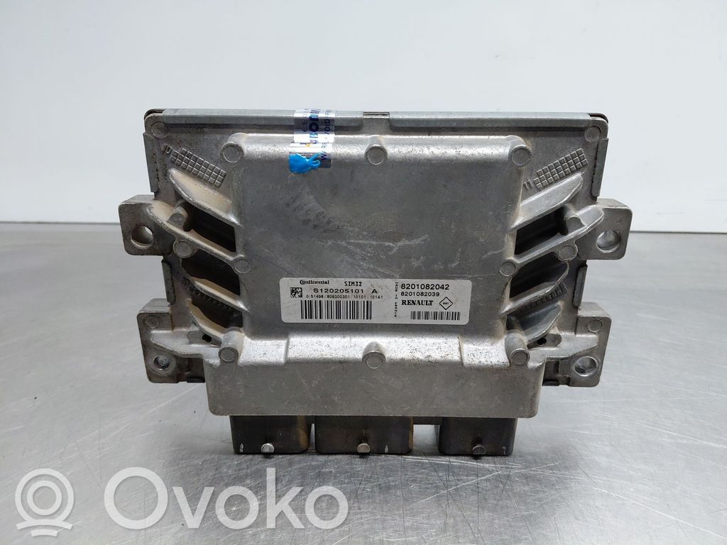 Dacia Sandero Engine control unit/module 